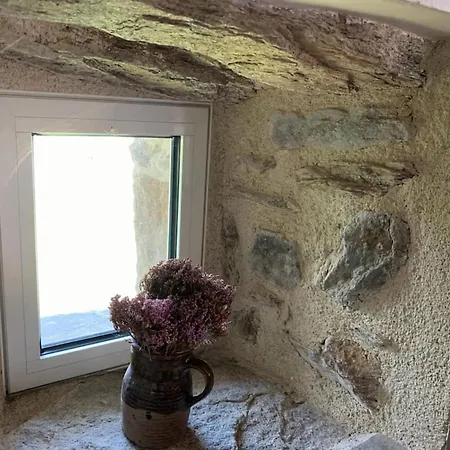 Saint-beauzire Near Pauillac Castle *